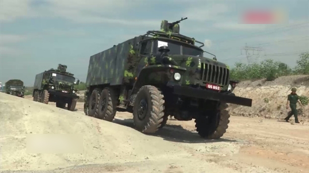 Việt Nam trang bị pháo tự hành tự sản xuất